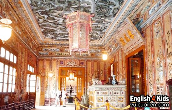 Lăng tẩm tiếng anh là gì
