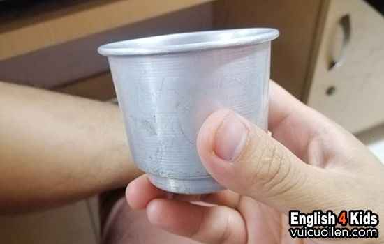 Kim loại tiếng anh là gì