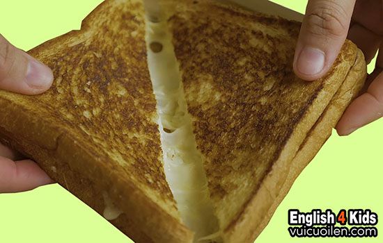 Bánh mì kẹp pho mai tiếng anh là gì